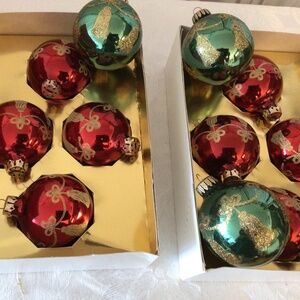 11 Very Nice Ornaments